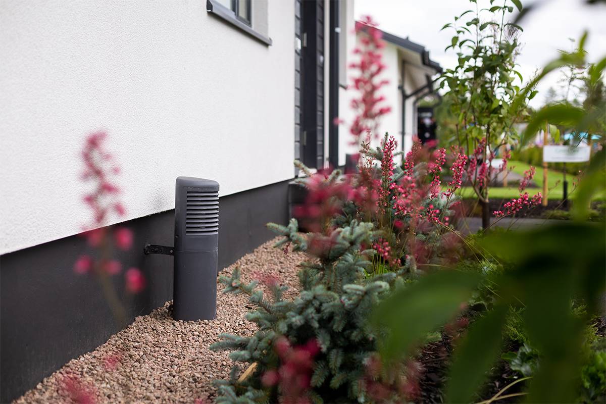 VILPE® 125/135 Ross pinceszellőző rendszer, vörös - Image 3